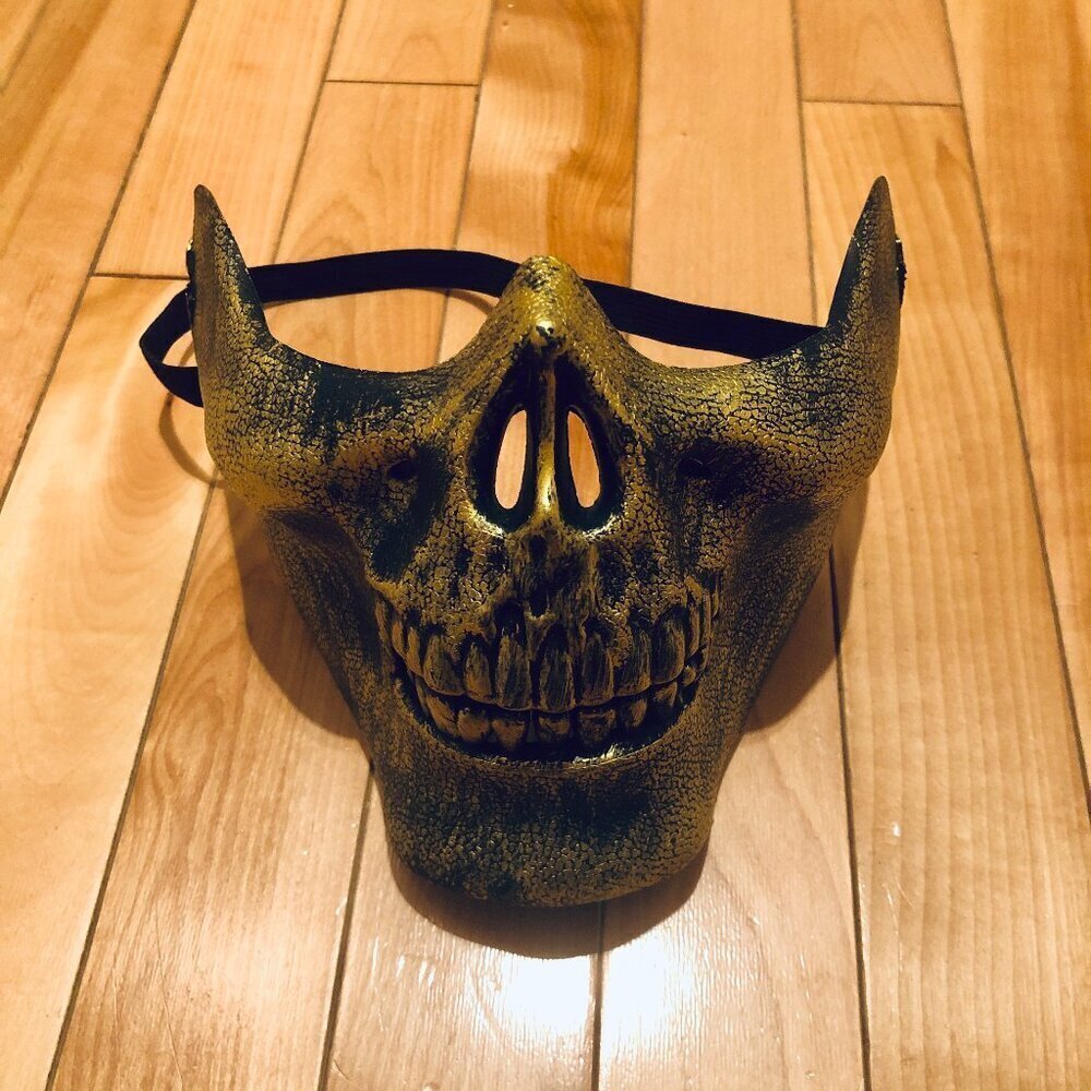 Gold Demon Skull Half Face Mask Adult Halloween Costume Cosplay Accessory